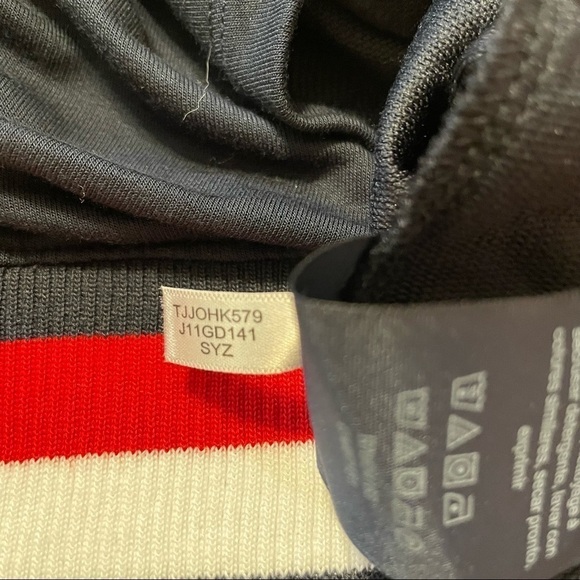 Tommy Hilfiger Navy Blue Knit Mini Skirt with Red and White Stripe Waistband. M - Picture 9 of 11